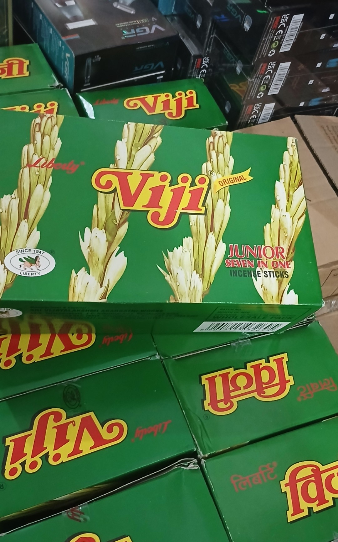 ۱۲ بسته عود/ هود چوبی خوشبو کننده هوا ویجی viji (۷ تا رایحه) تعداد ۳۳۶ عدد